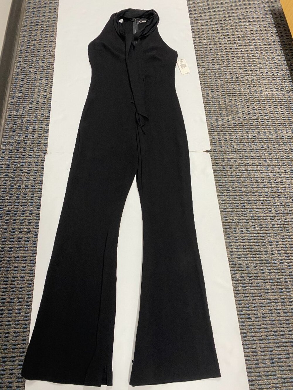 NWT Tahari Black Halter Neck Jumpsuit Size 4 Tie Scarf Neck Split Zip Ankle